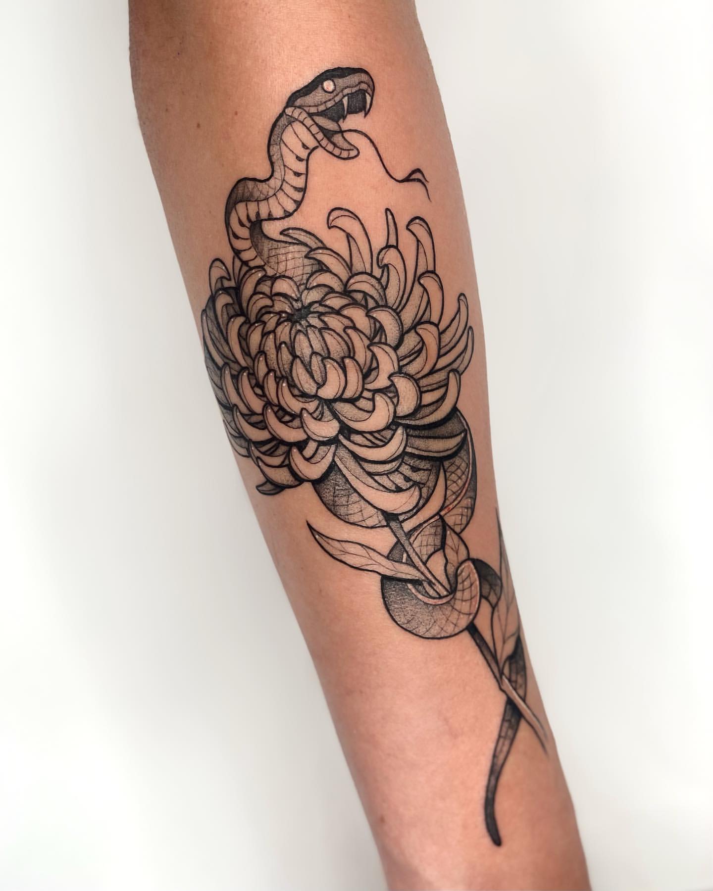 Chrysanthemum Tattoo Ideas 11