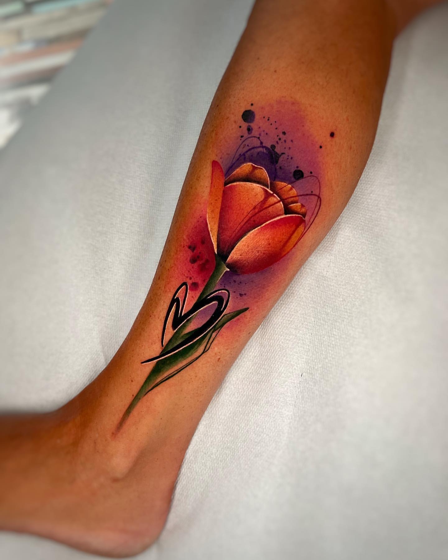 Tulip Tattoo Ideas 15