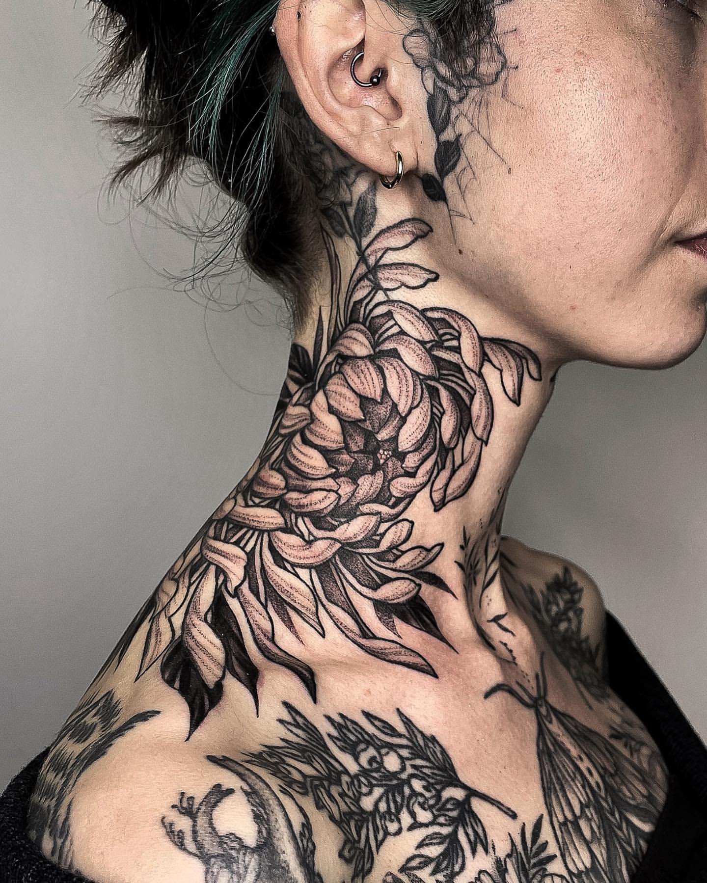 Chrysanthemum Tattoo Ideas 16