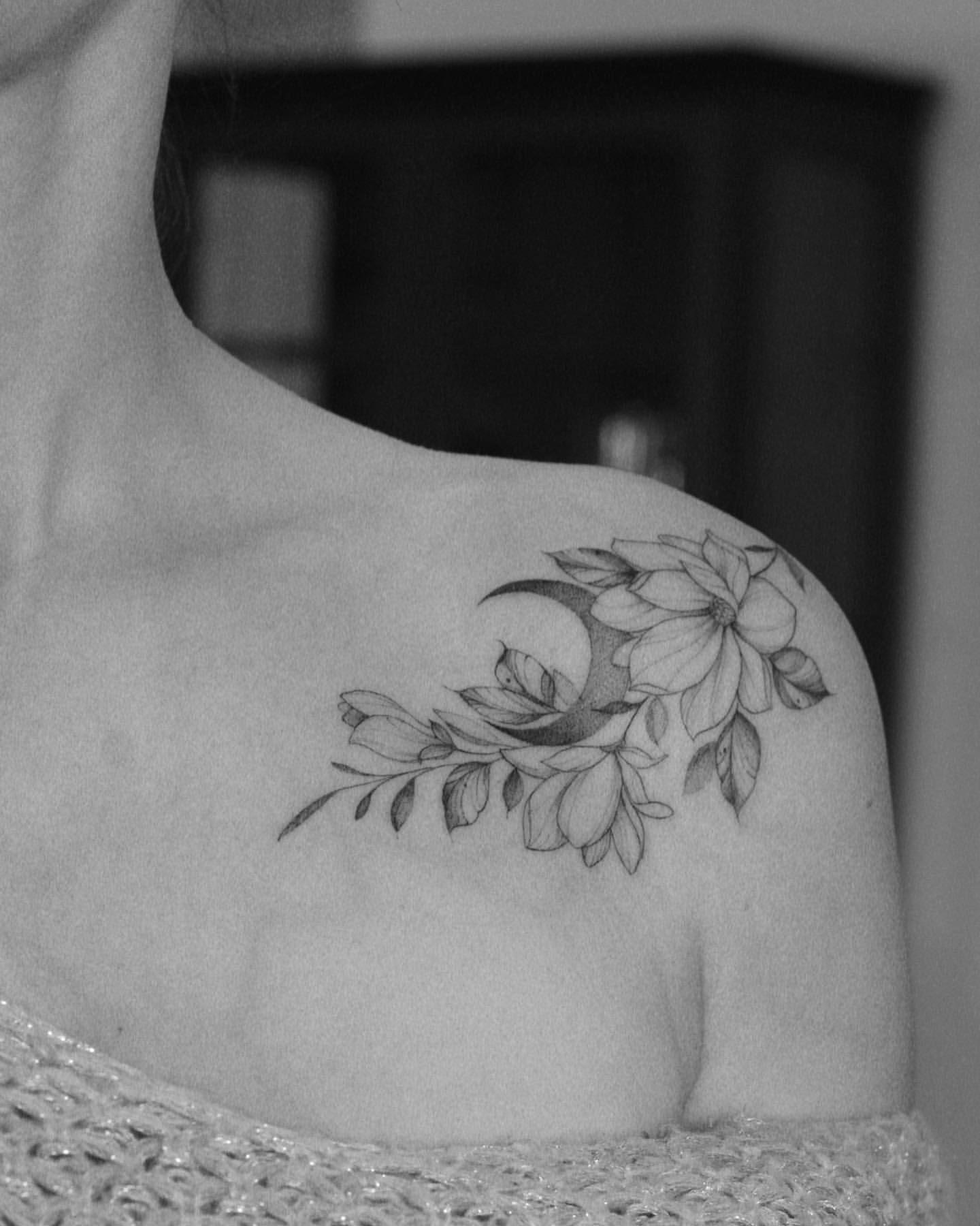 Magnolia Tattoo Ideas 32