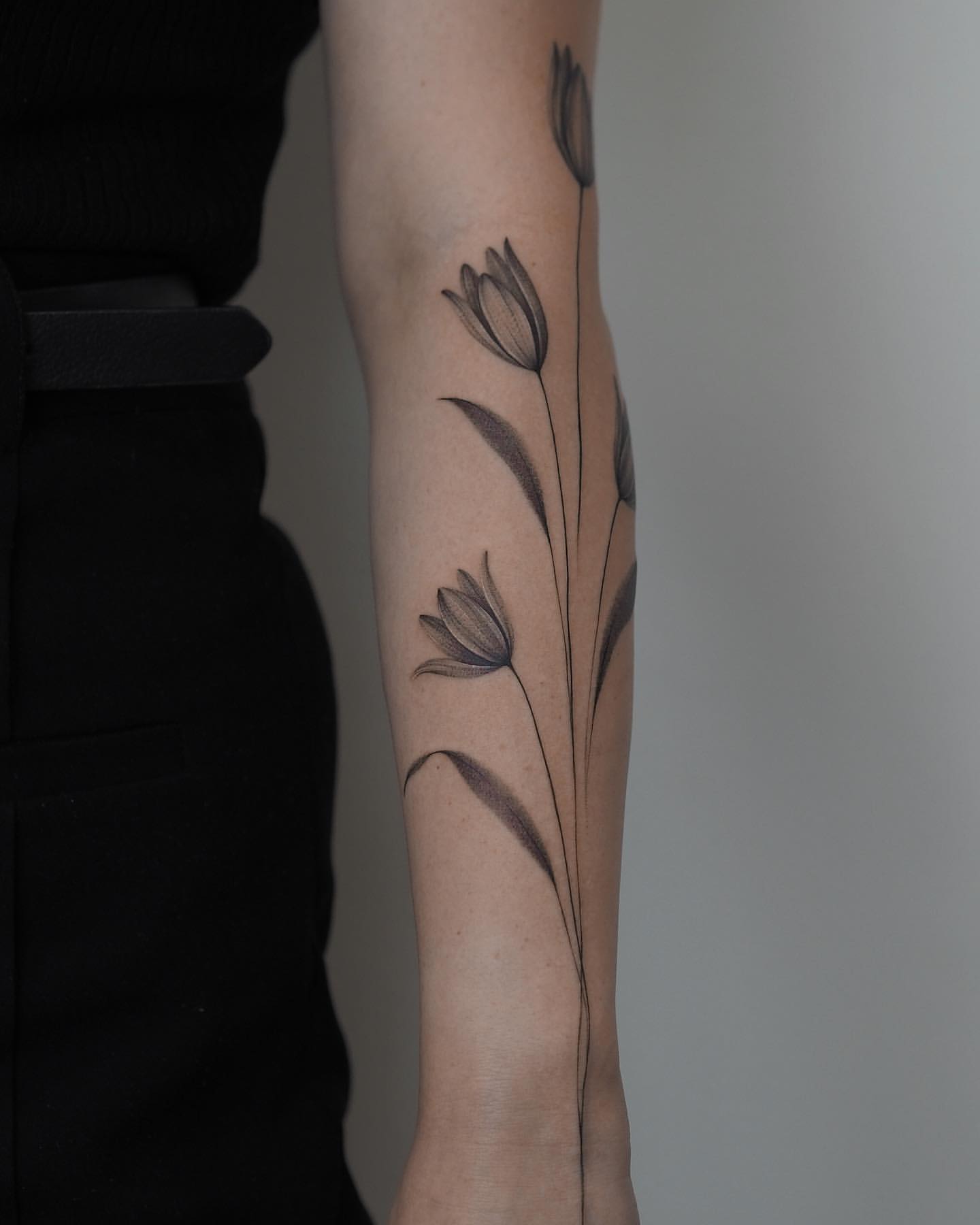 Tulip Tattoo Ideas 27