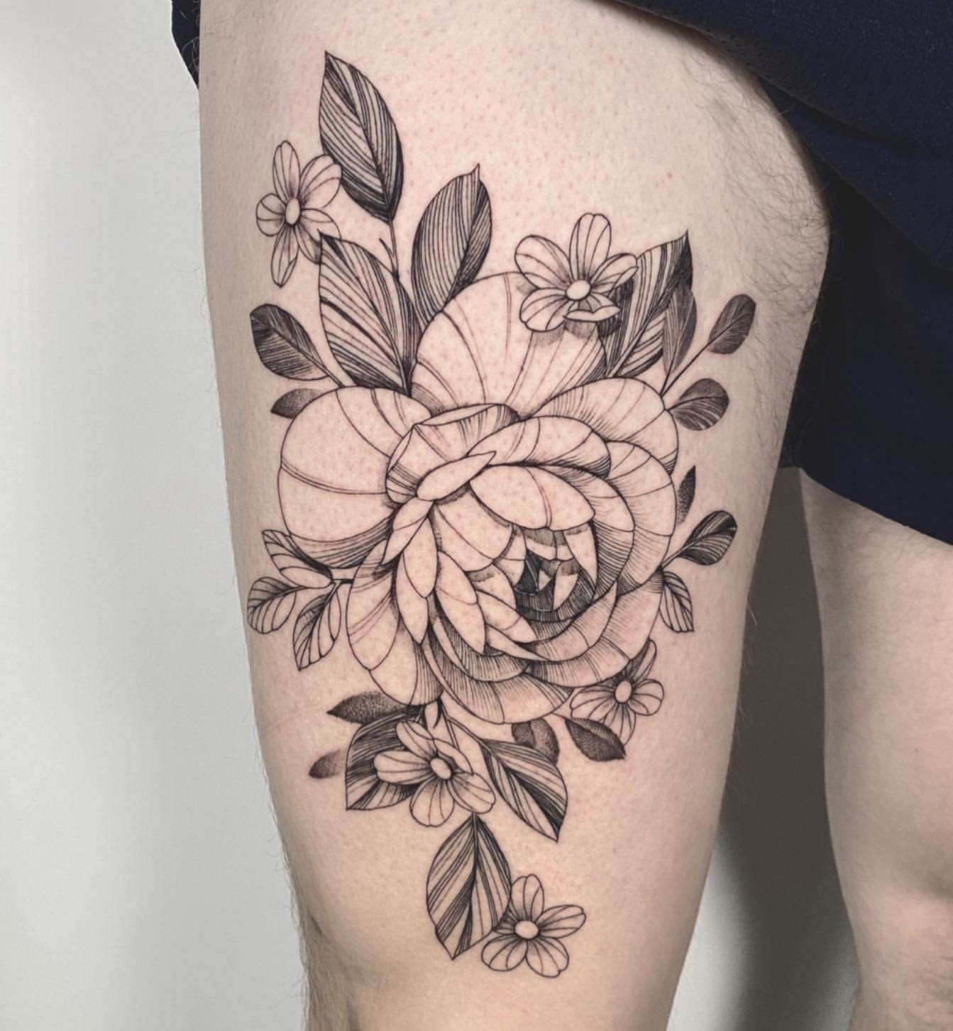 Rose Thigh Tattoo Ideas 4