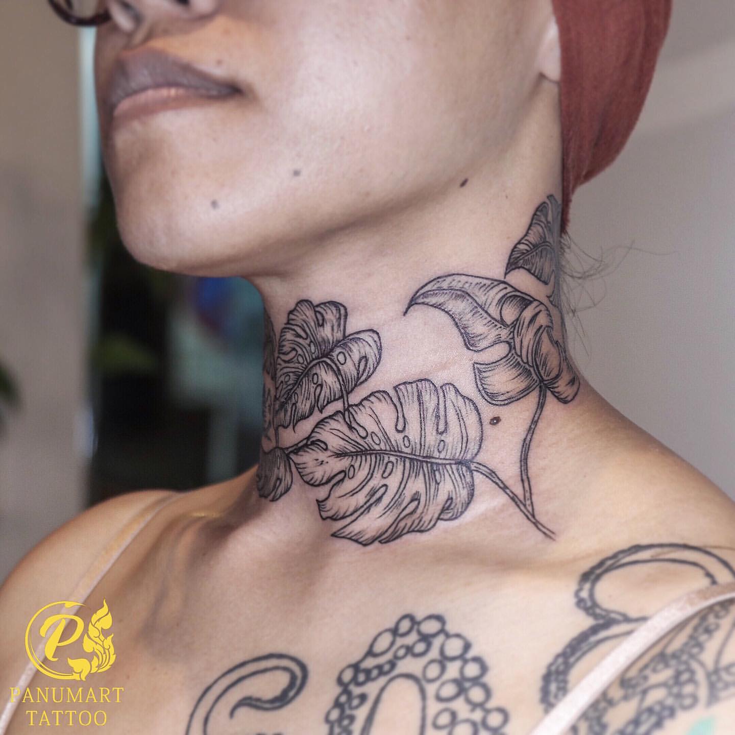 Spine Tattoos for Women 35