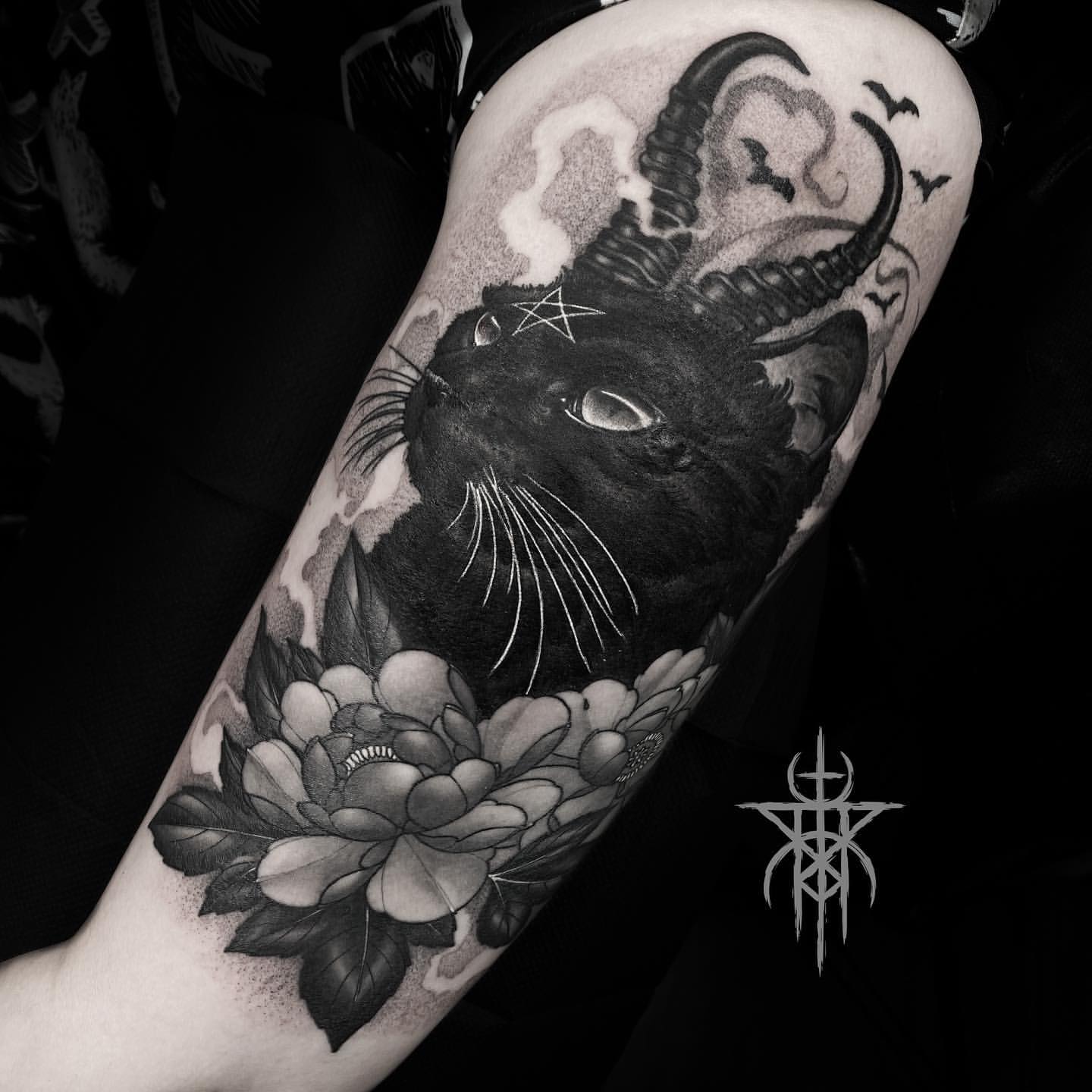 Black Cat Tattoo Ideas 6