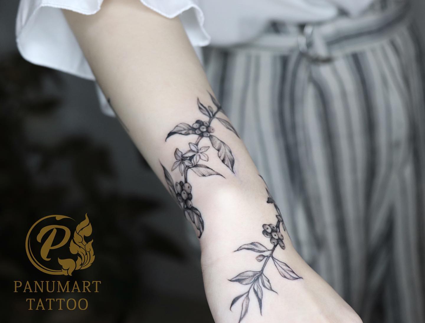 Wrist Tattoo Ideas for Women 2