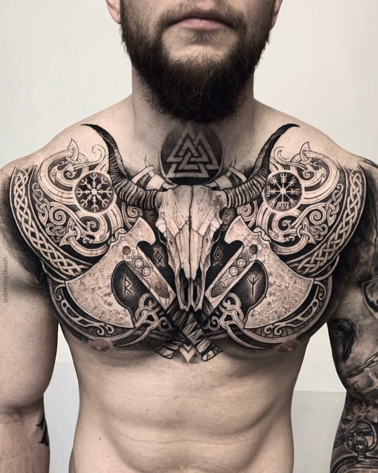 33 Cool Chest Tattoo Ideas for Men in 2023