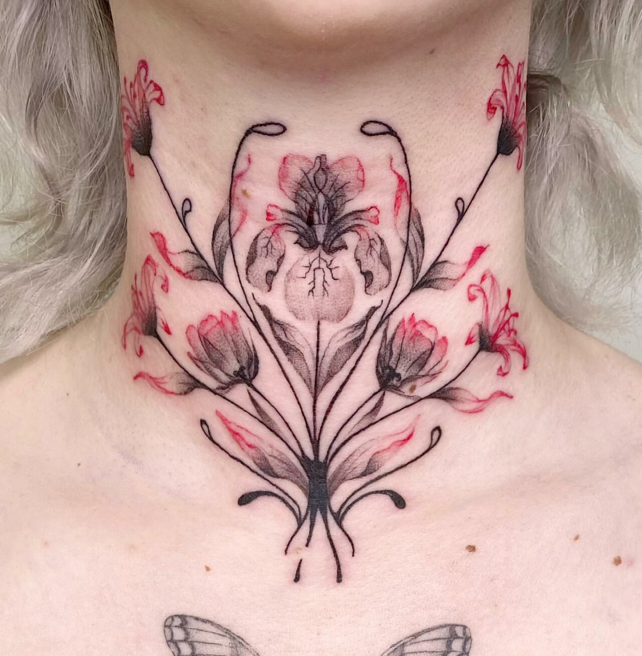33 Fantastic Throat Tattoo Ideas for Women in 2024