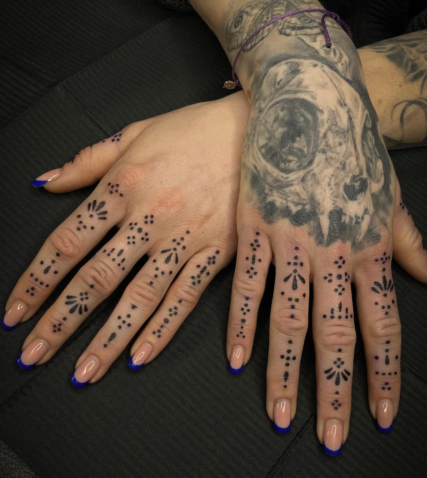 Ring Finger Tattoo Ideas 4