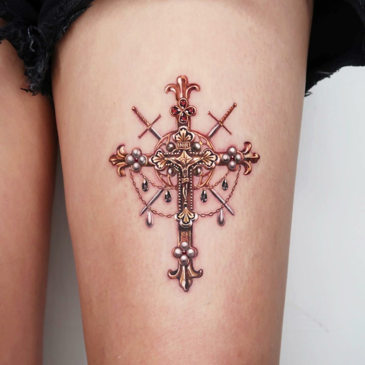 33 Meaningful Cross Tattoo Ideas For Women In 2023