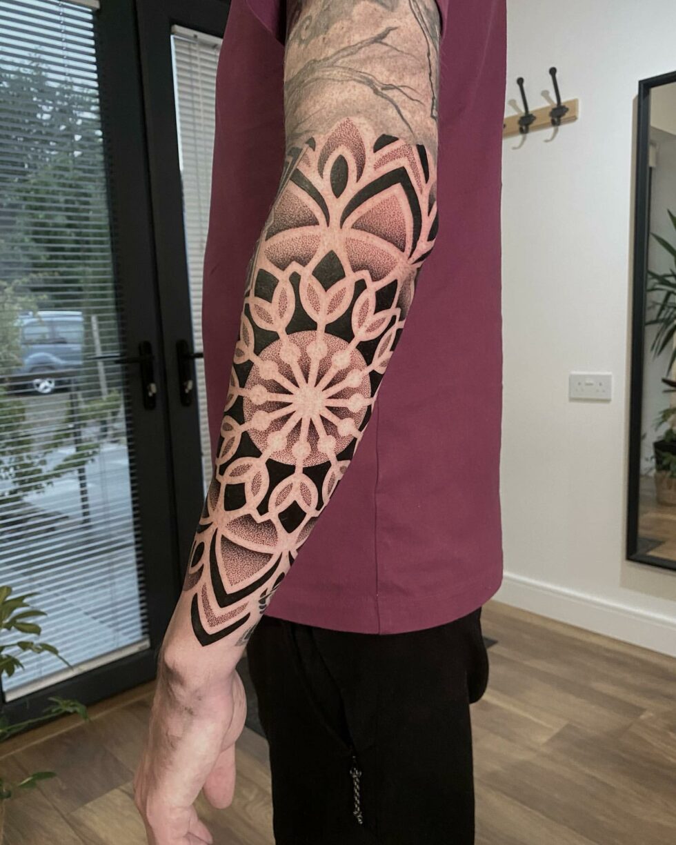 35 Stunning Half Sleeve Tattoo Ideas for Men & Women in 2024