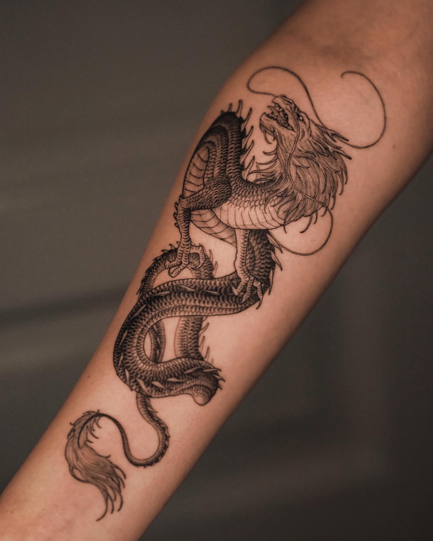 Dragon Tattoos for Women 11