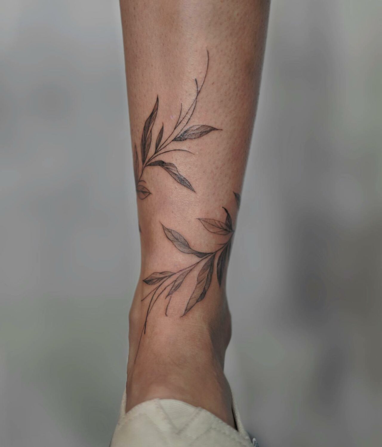 33 Wonderful Wrap Around Ankle Tattoos in 2023