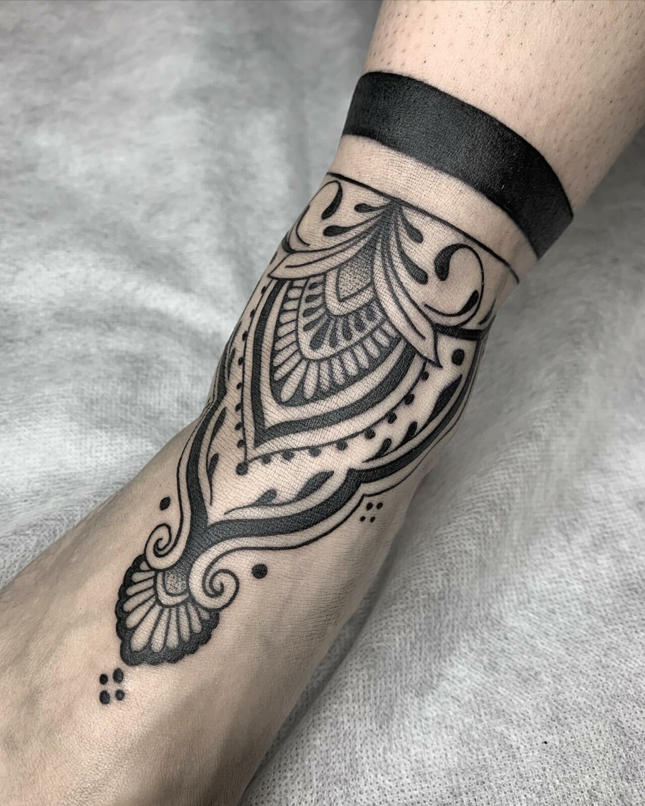 33 Wonderful Wrap Around Ankle Tattoos in 2023