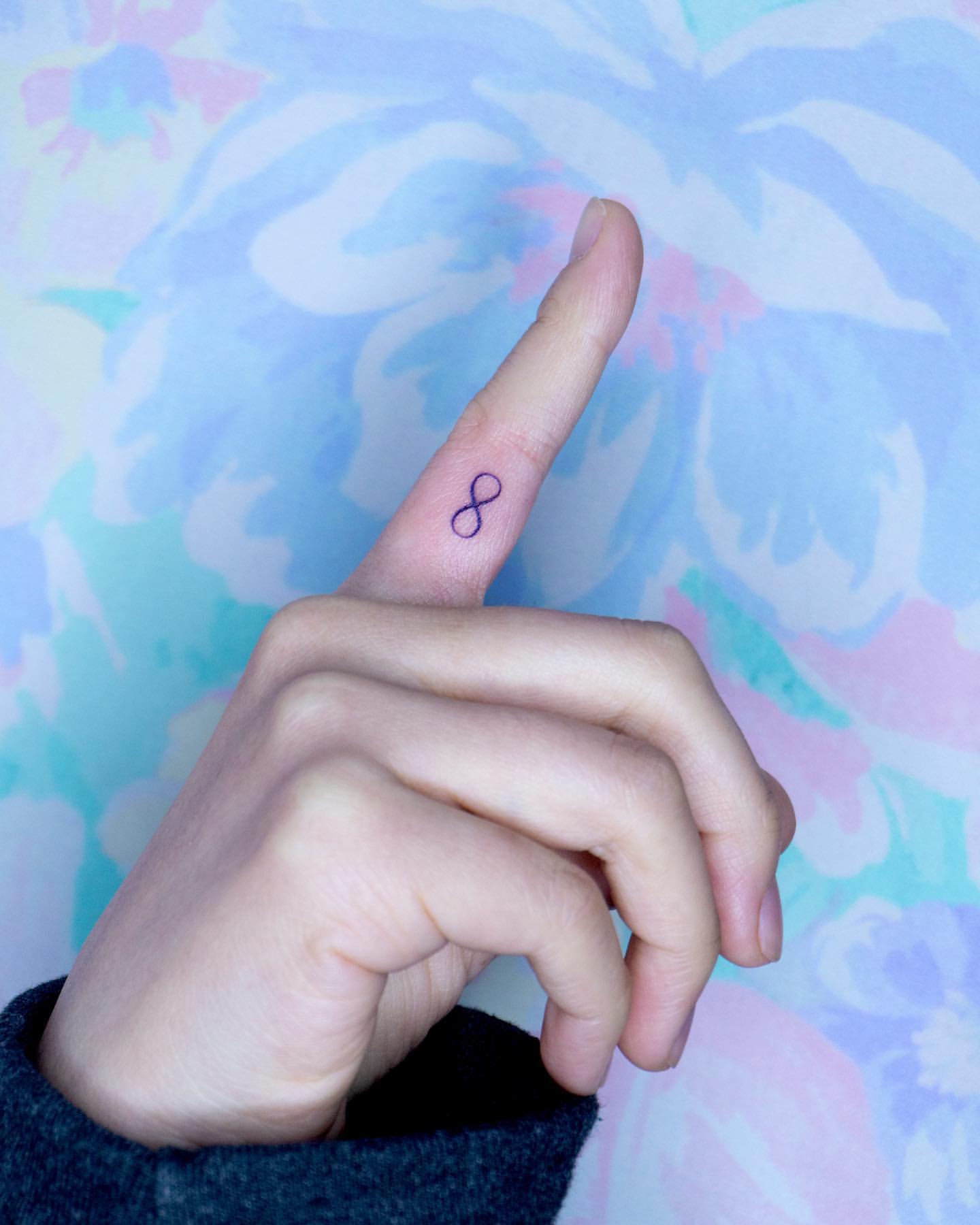 Finger Tattoos for Women 11