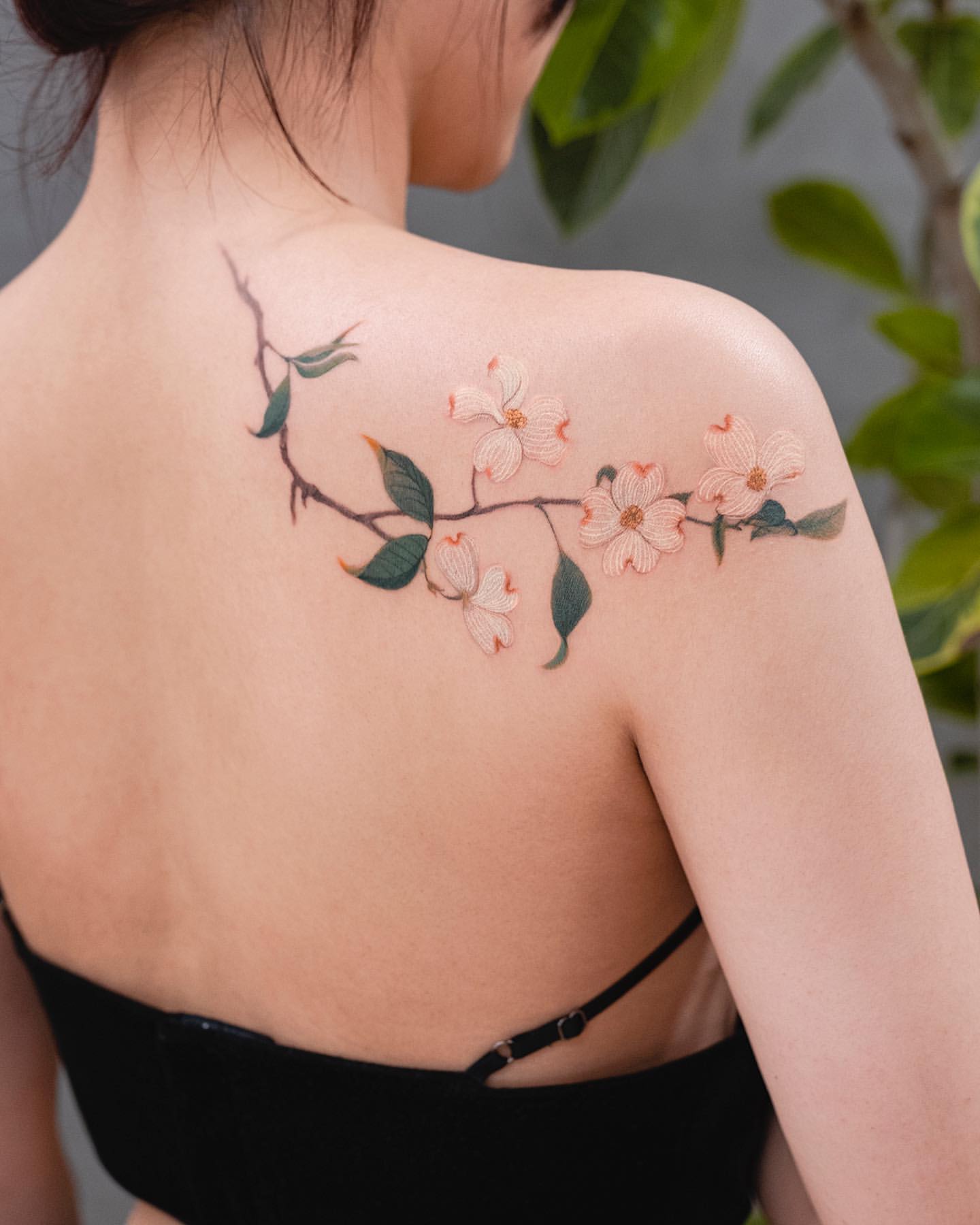 Shoulder Tattoo Ideas 19