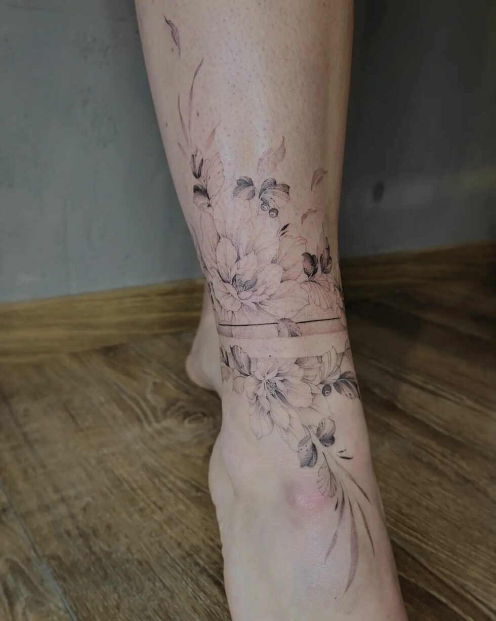 33 Wonderful Wrap Around Ankle Tattoos in 2023