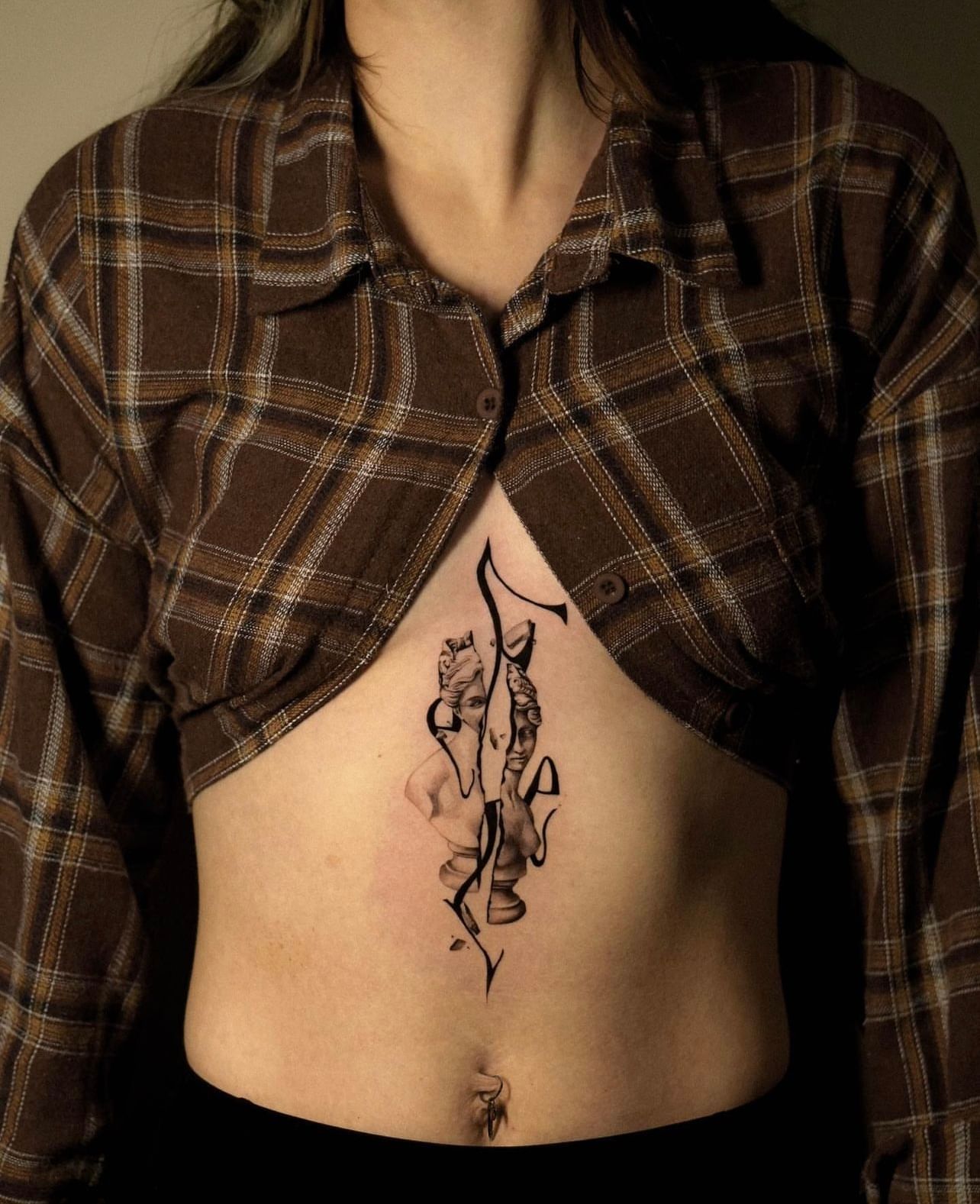 Stomach Tattoos for Women 31
