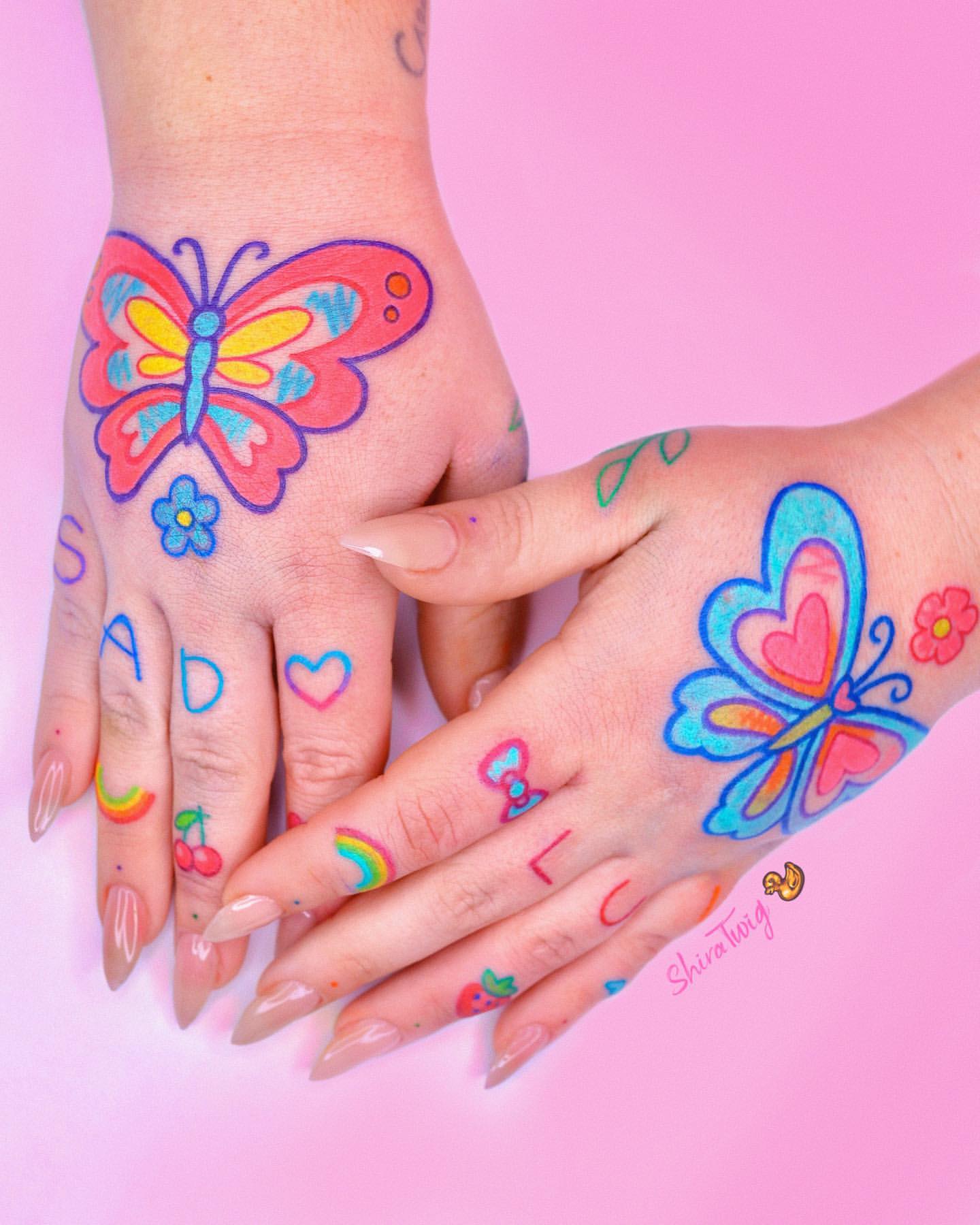 Finger Tattoos for Women 15