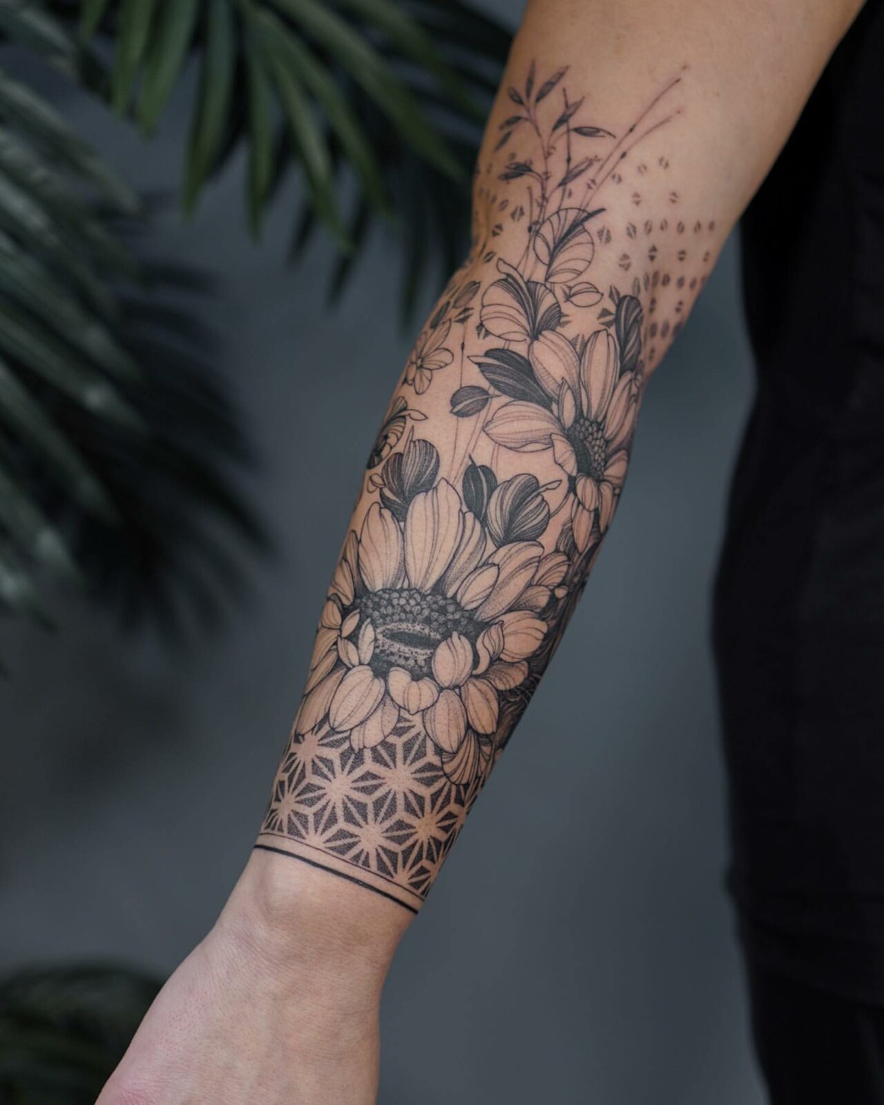 35 Stunning Half Sleeve Tattoo Ideas for Men & Women in 2024
