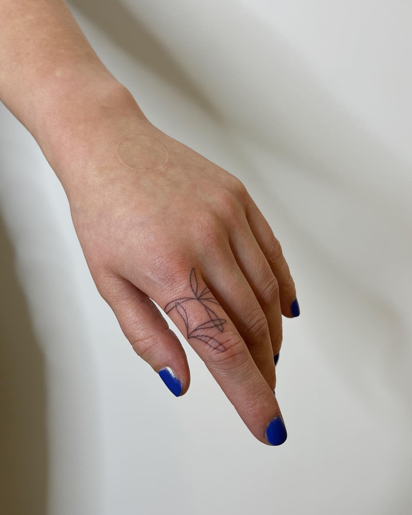 Finger Tattoos for Women 23
