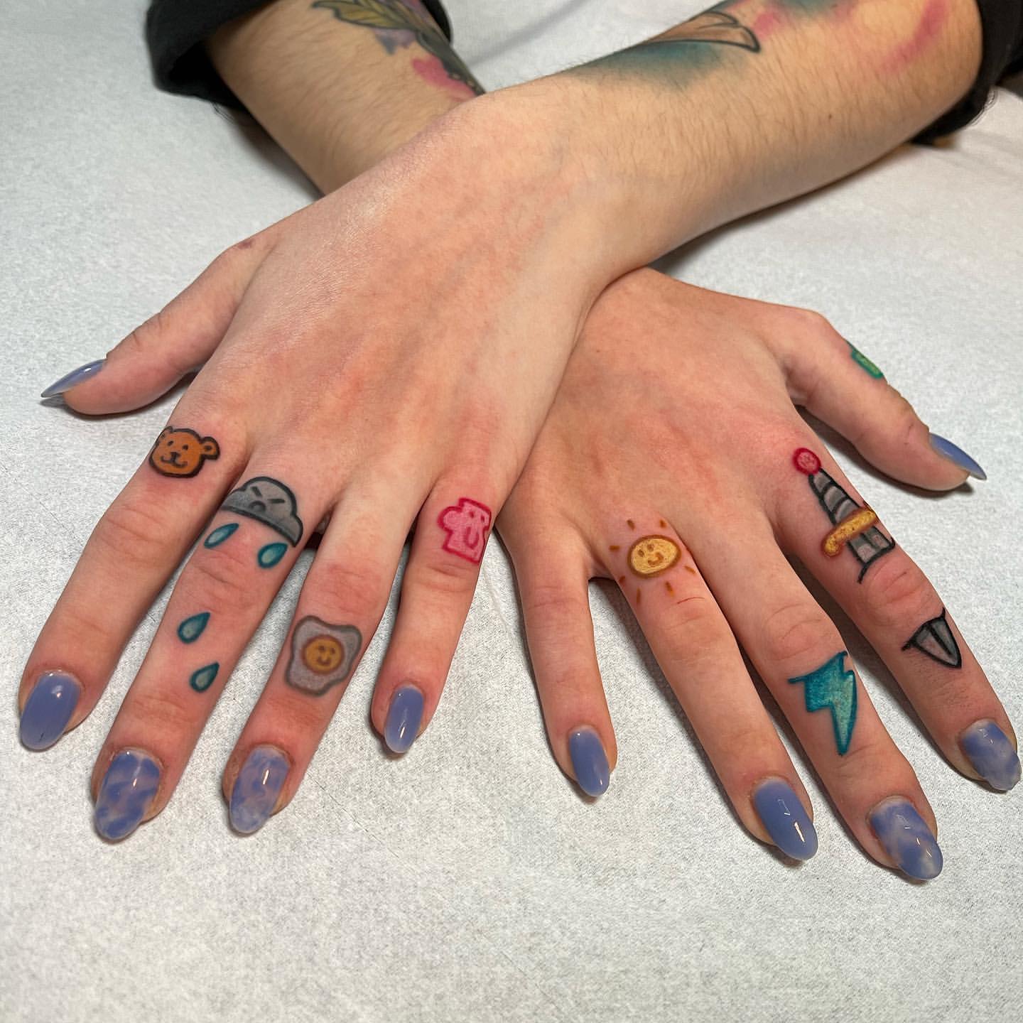 Finger Tattoos for Women 26