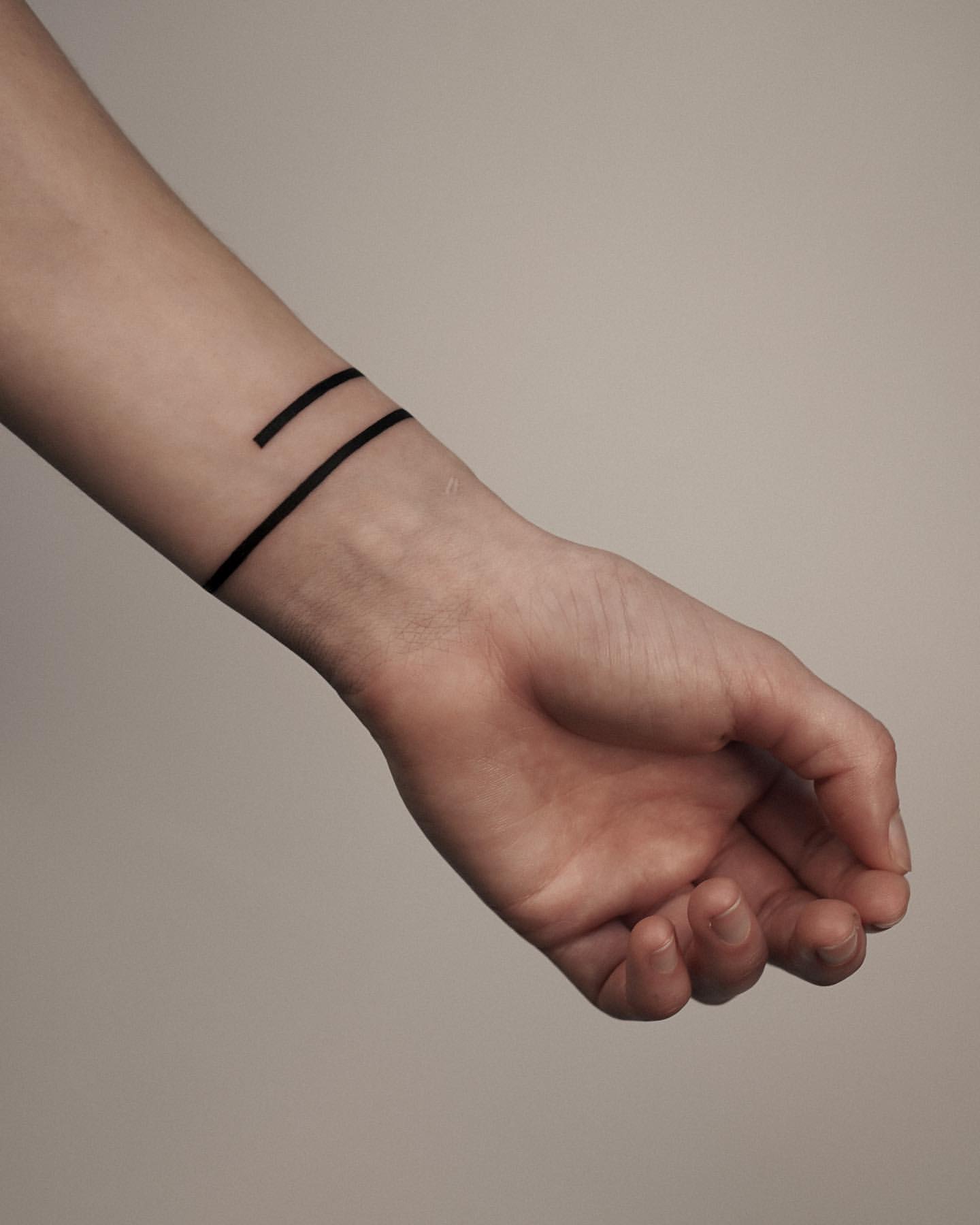 Wrist Tattoo Ideas for Women 27