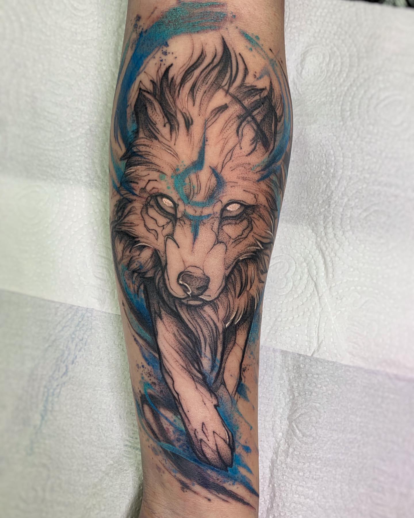 wolf on leg tattoo｜TikTok Search
