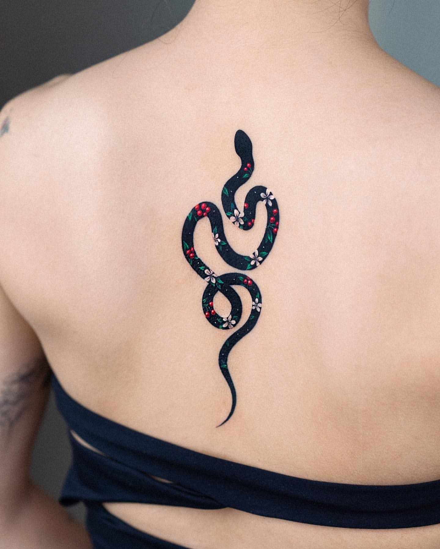 Spine Tattoos for Women 10