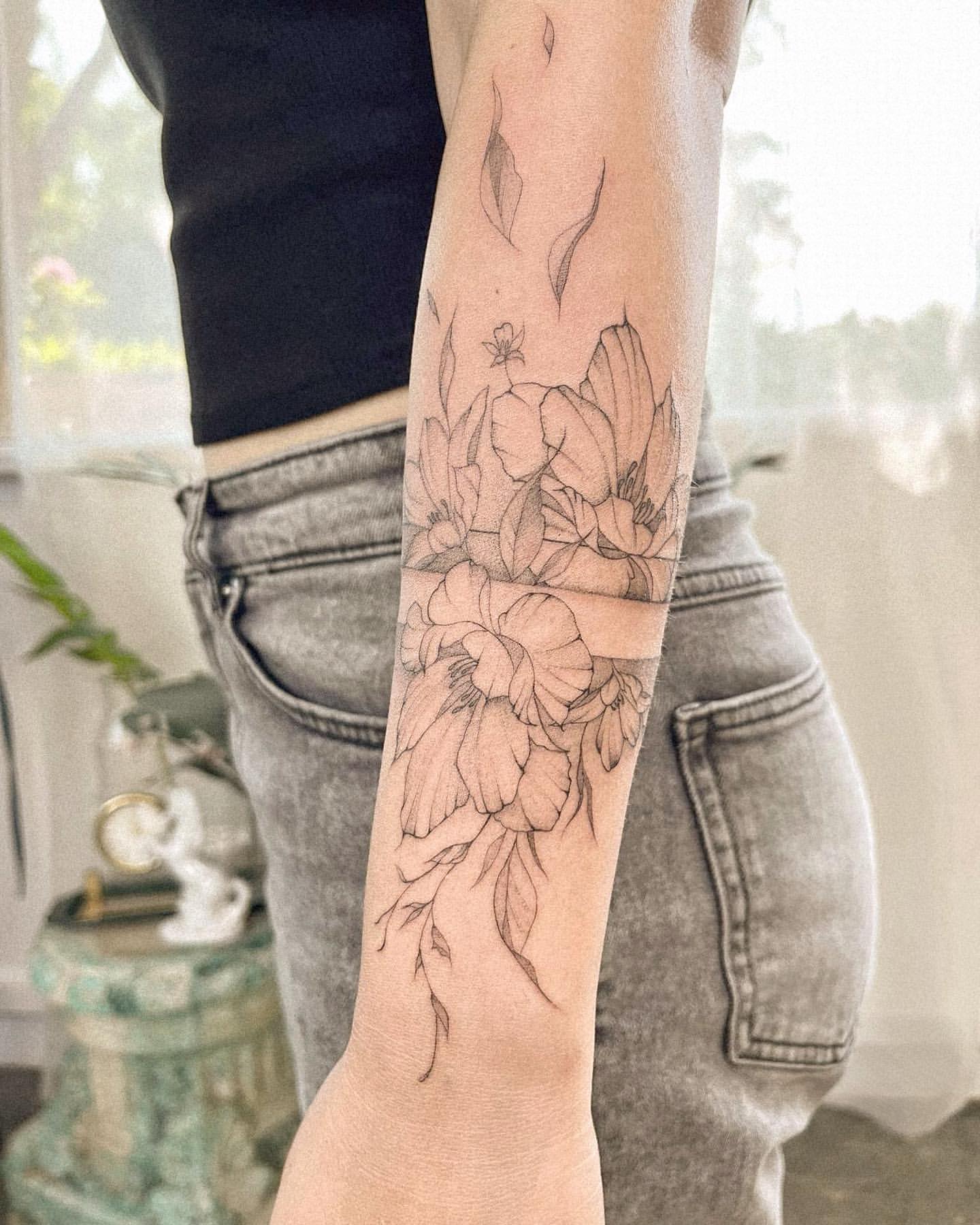 Arm Tattoos for Women 16