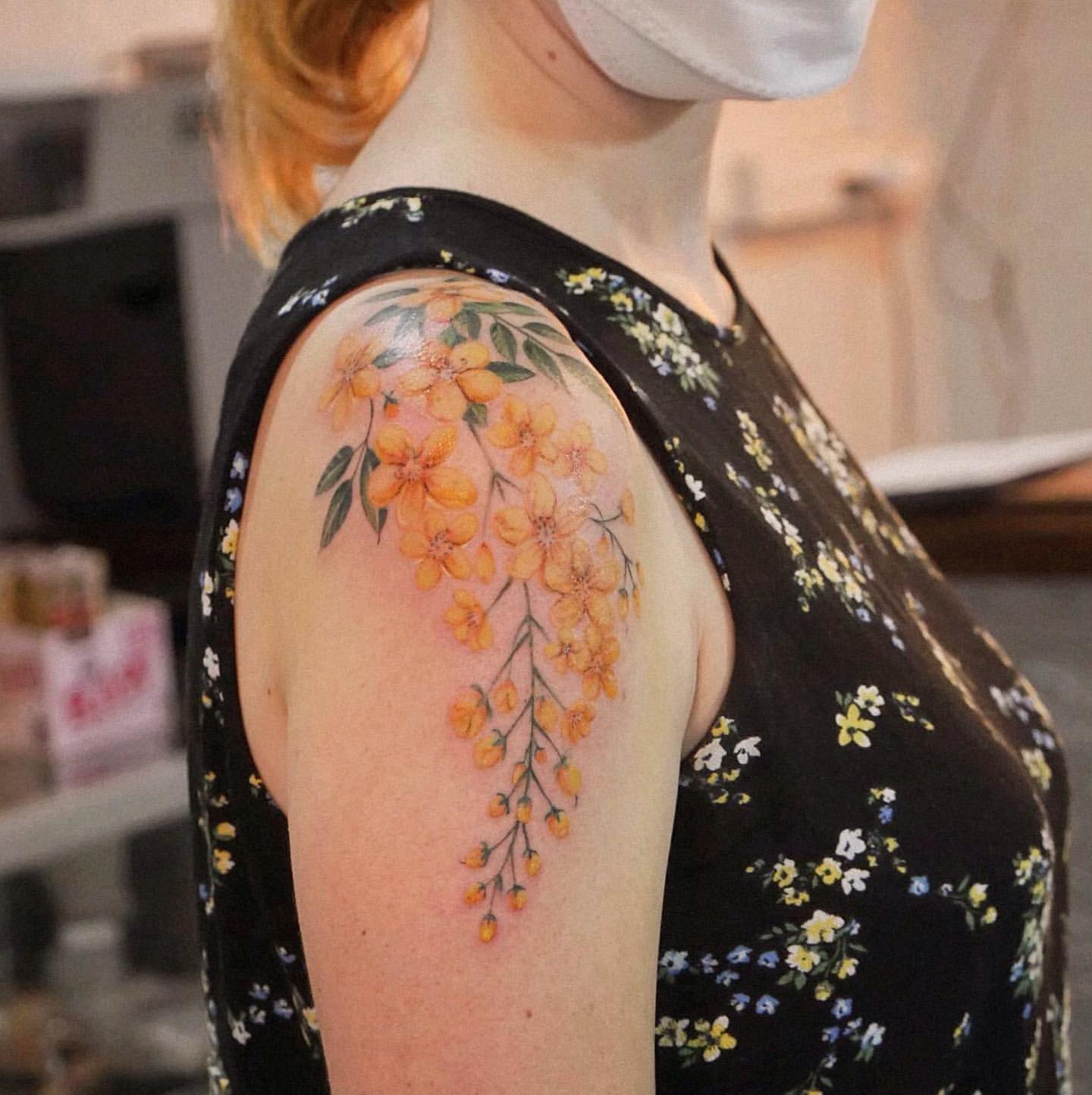 Shoulder Tattoos for Women 16