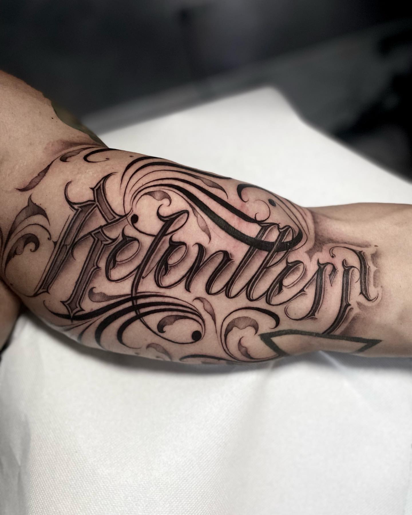 Fresh vs (almost) healed on inner bicep. Done by Merry Morgan at Northgate  Tattoo, Bath UK. : r/bodymods