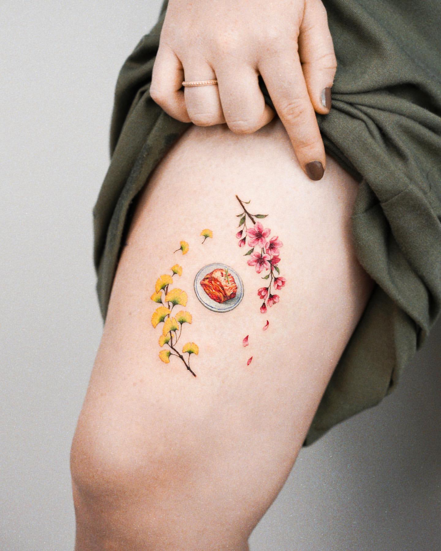 Thigh Tattoos for Women 21
