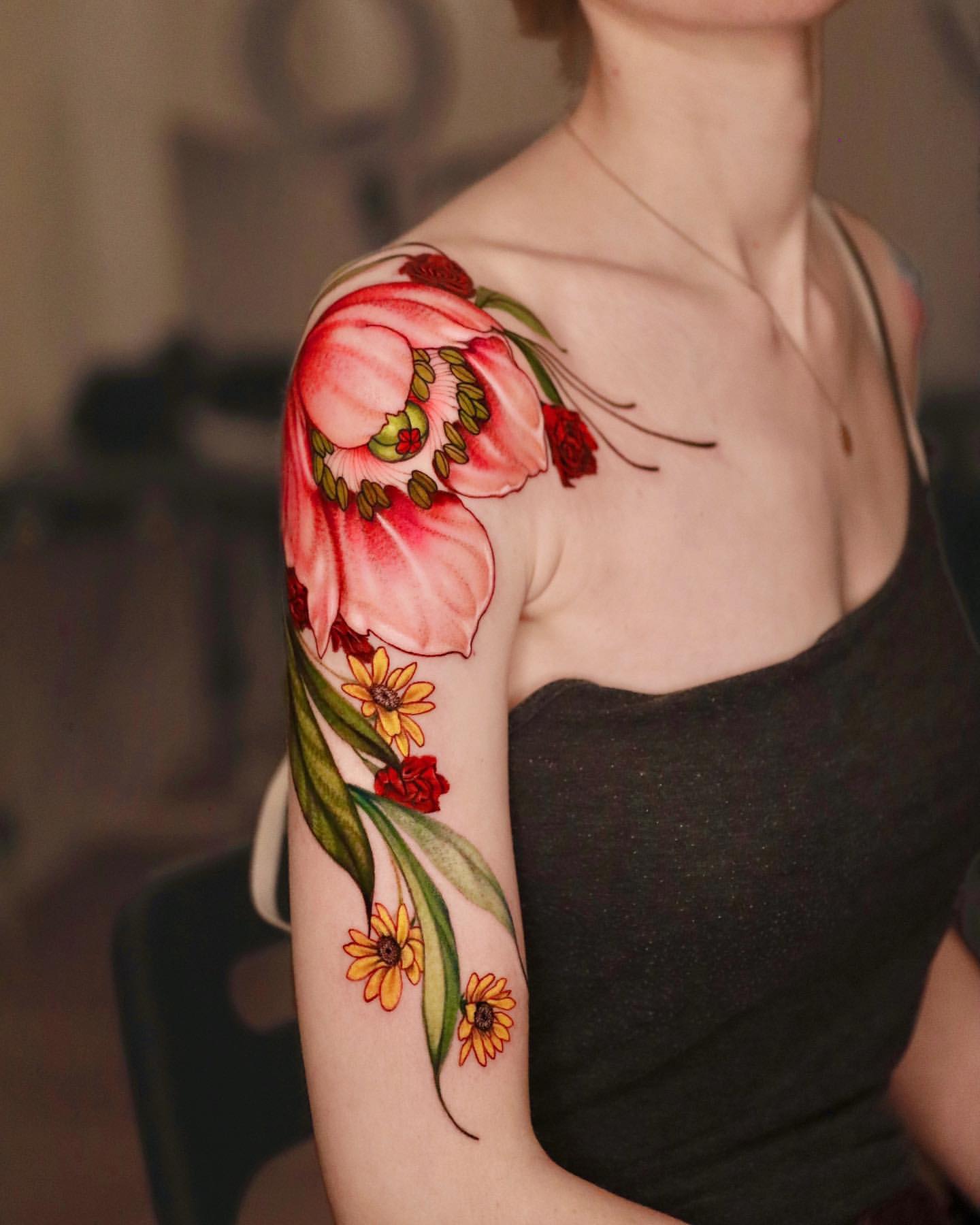 Shoulder Tattoos for Women 22