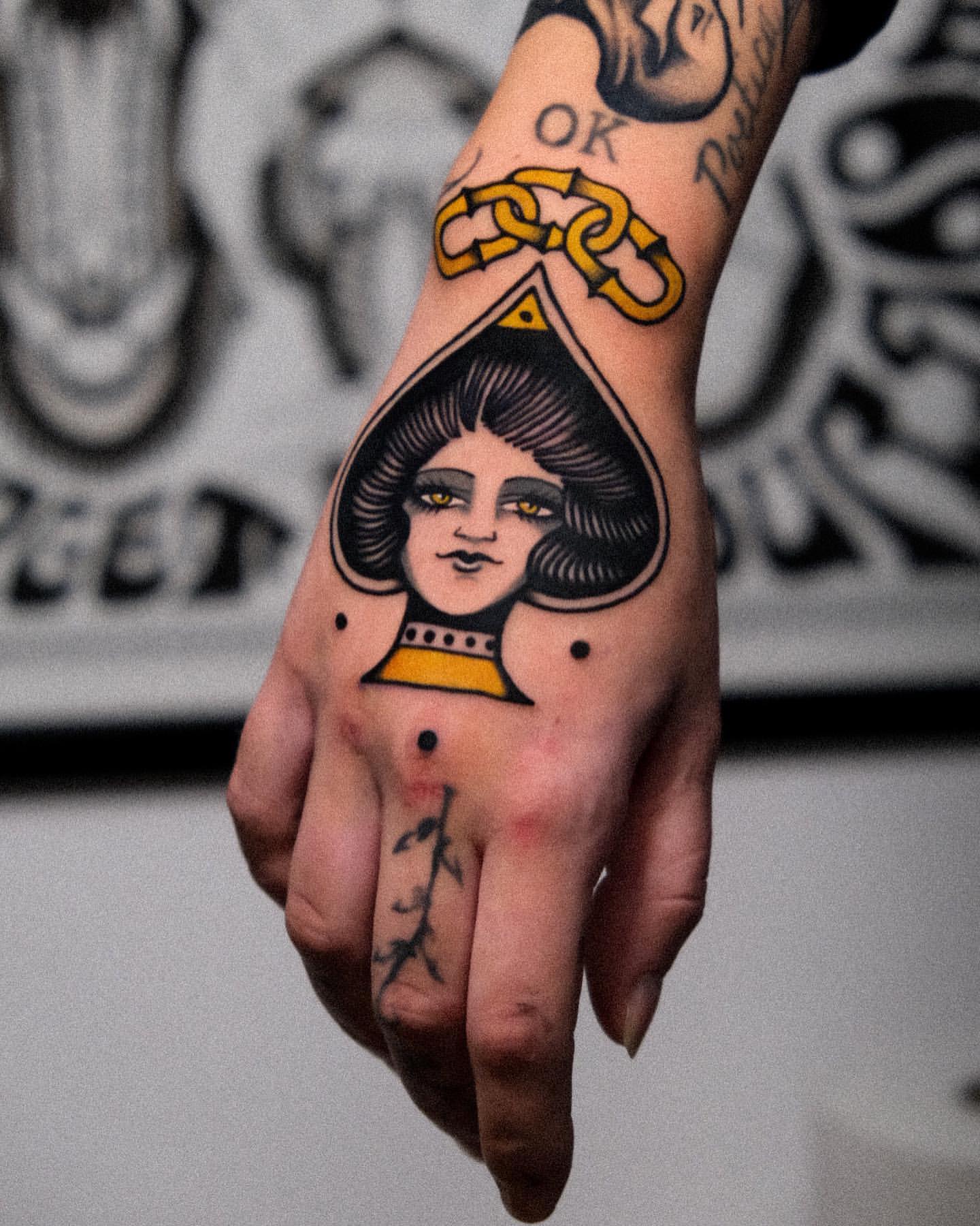 Hand Tattoos for Women 13