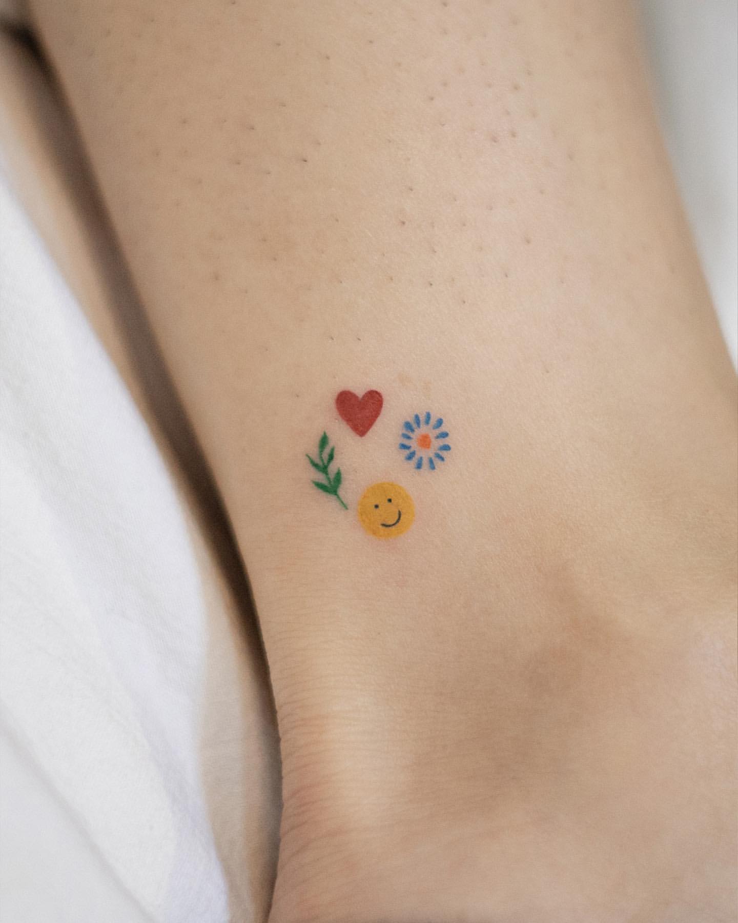Small Tattoos for Women 22