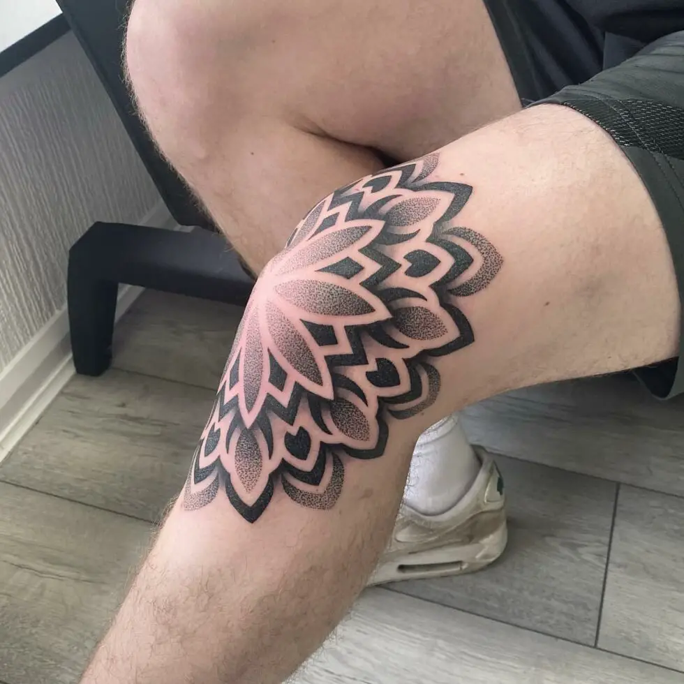 33 Exciting Knee Tattoos for Men in 2023