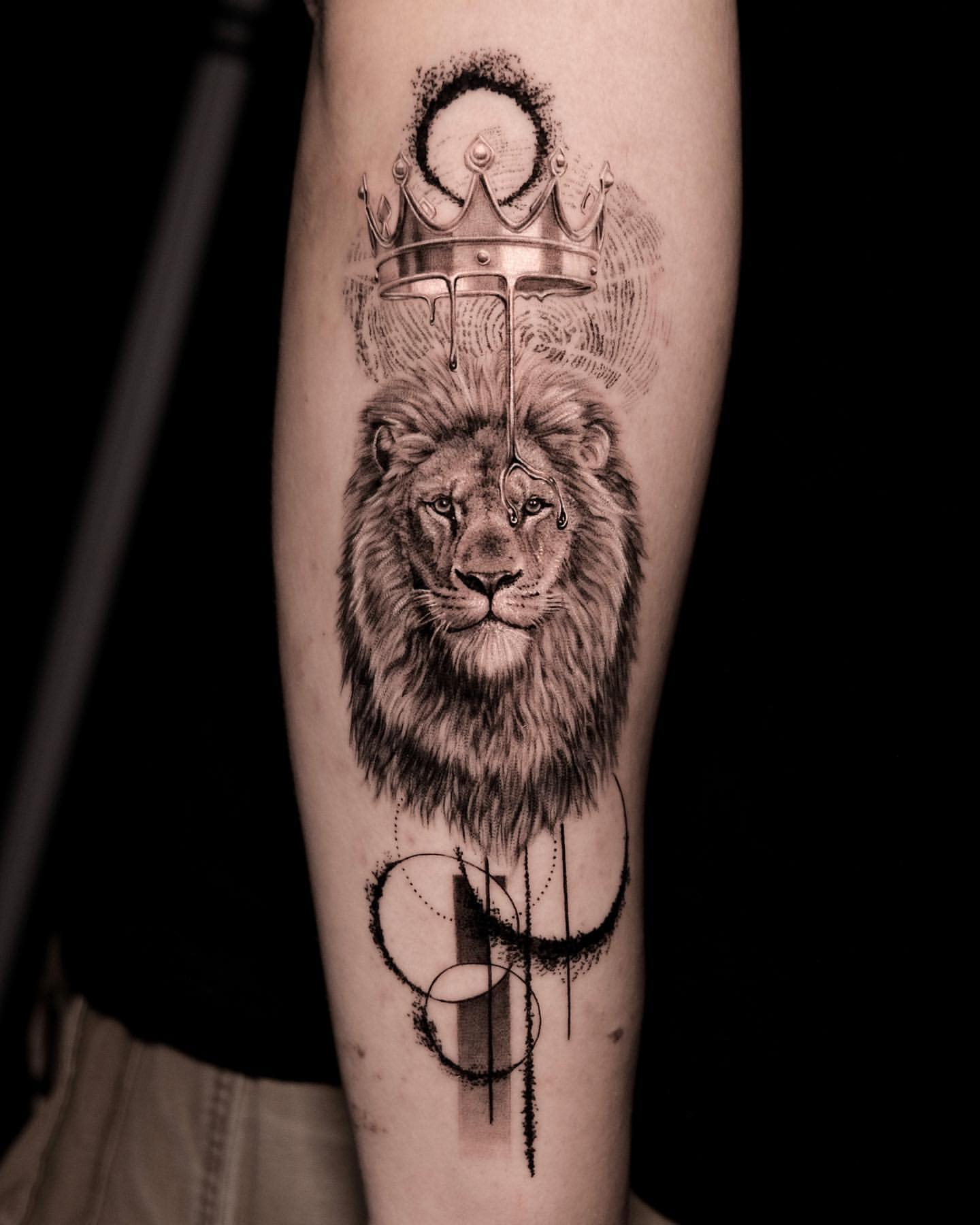 Lion Tattoos for Men 22