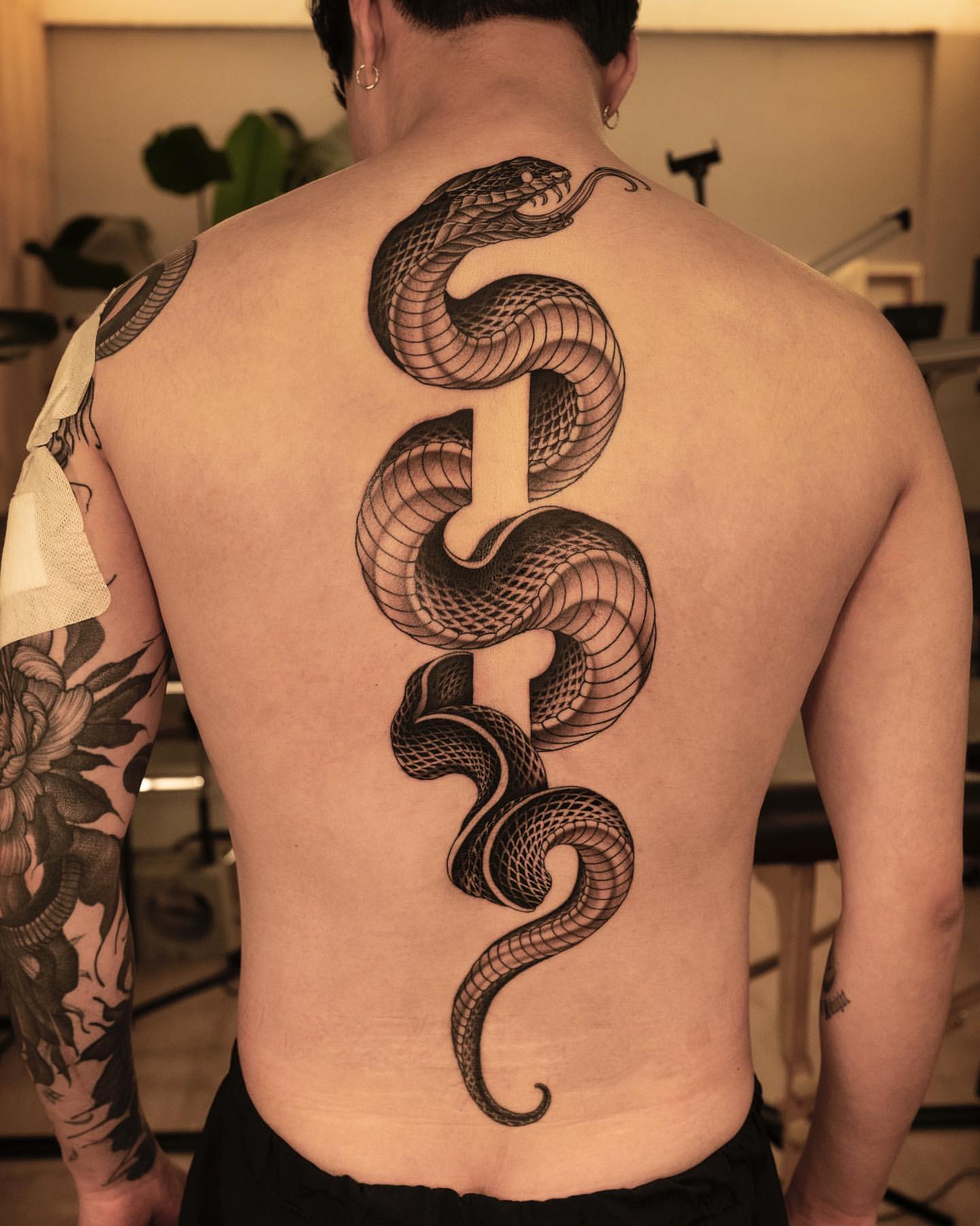 Spine Tattoos for Men 29