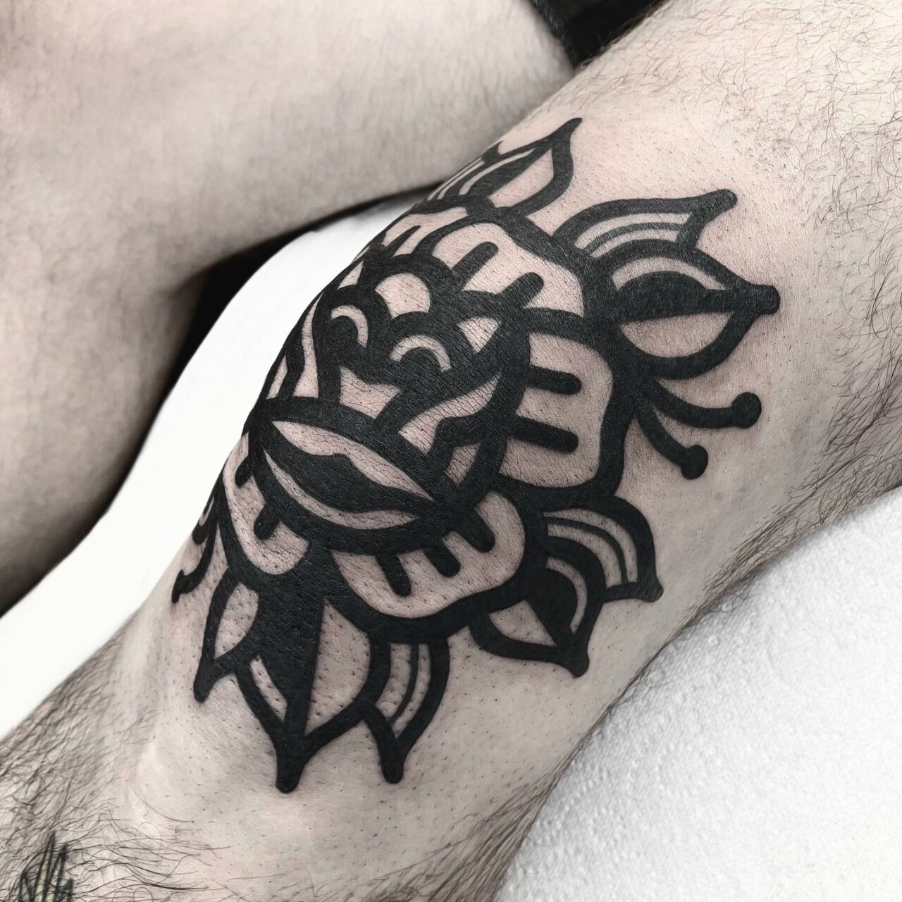 33 Exciting Knee Tattoos for Men in 2023