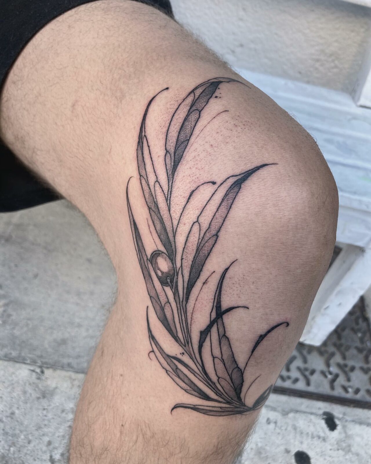 33 Exciting Knee Tattoos for Men in 2023