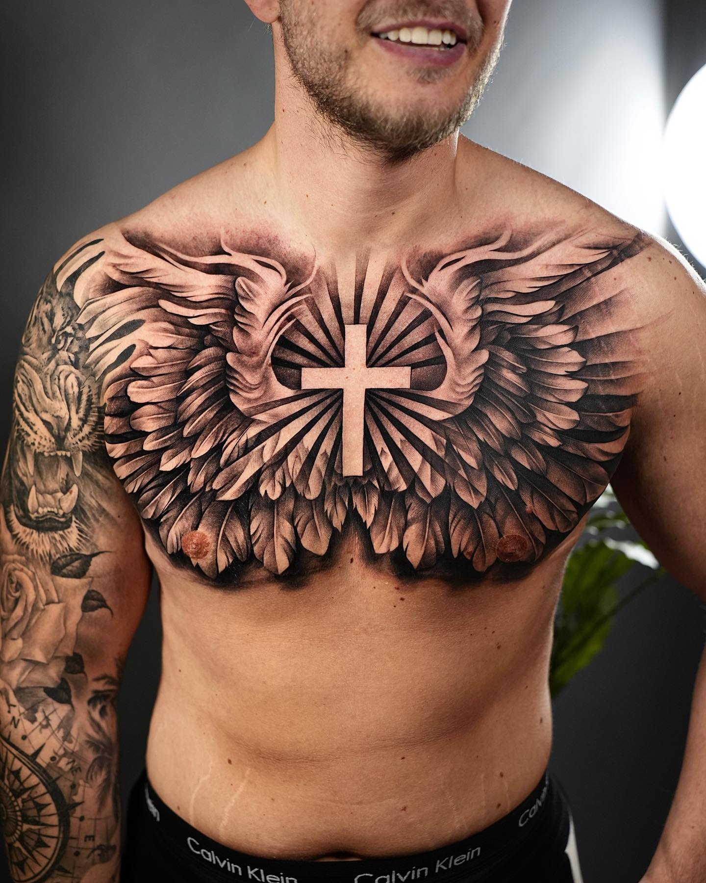 93 Celtic Cross Tattoos for Men [2024 Inspiration Guide]