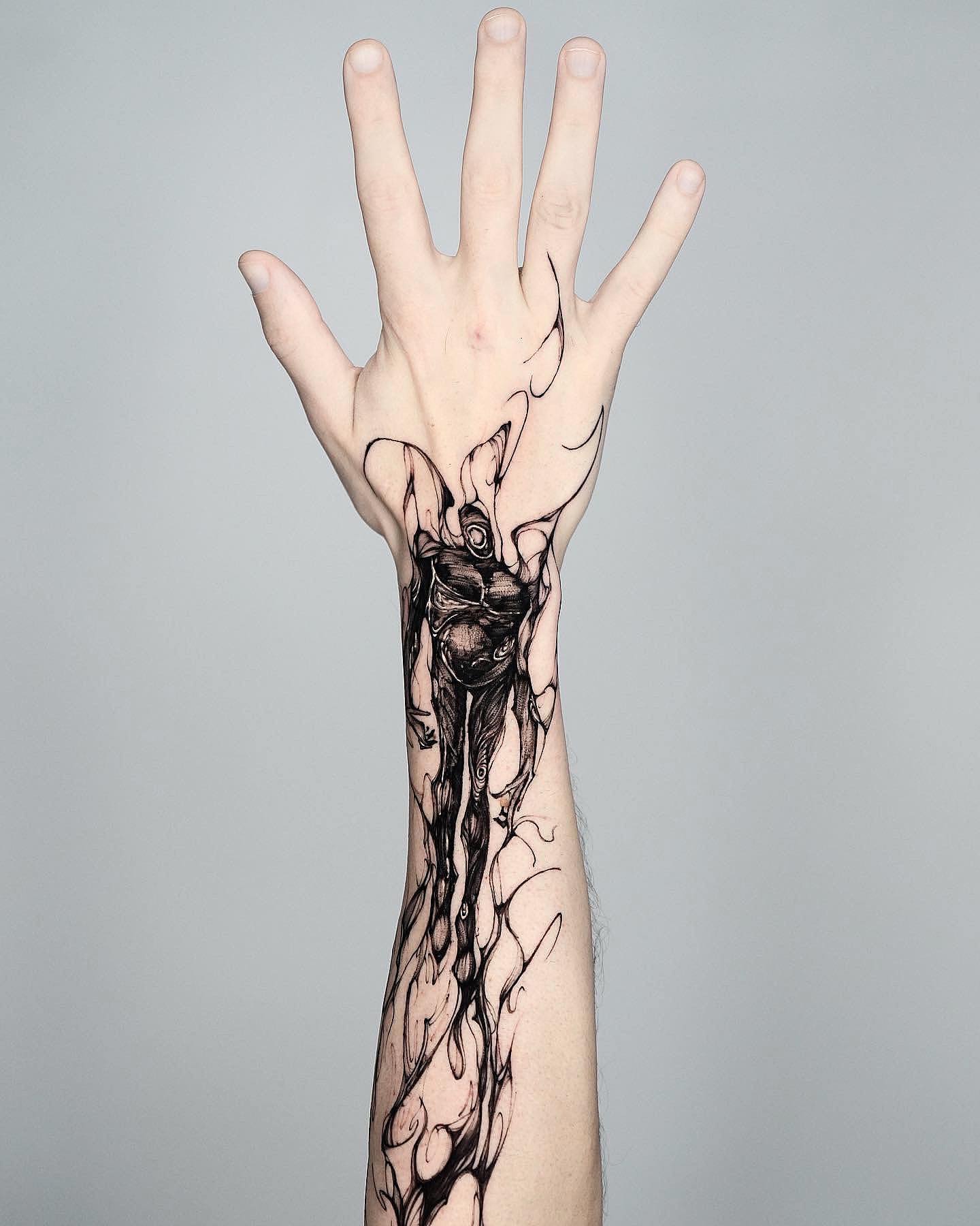 Wrist Tattoos - Beautiful Wrist Tattoo Ideas From Instagram