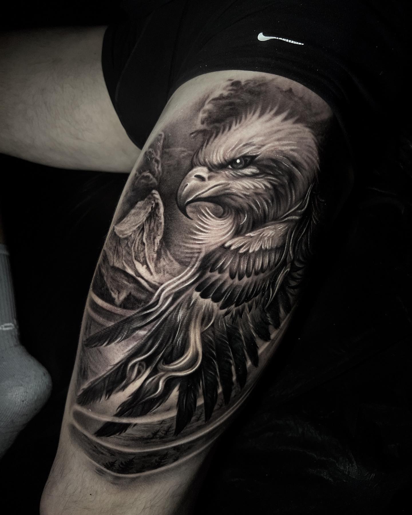 Eagle tattoo on back hi-res stock photography and images - Alamy