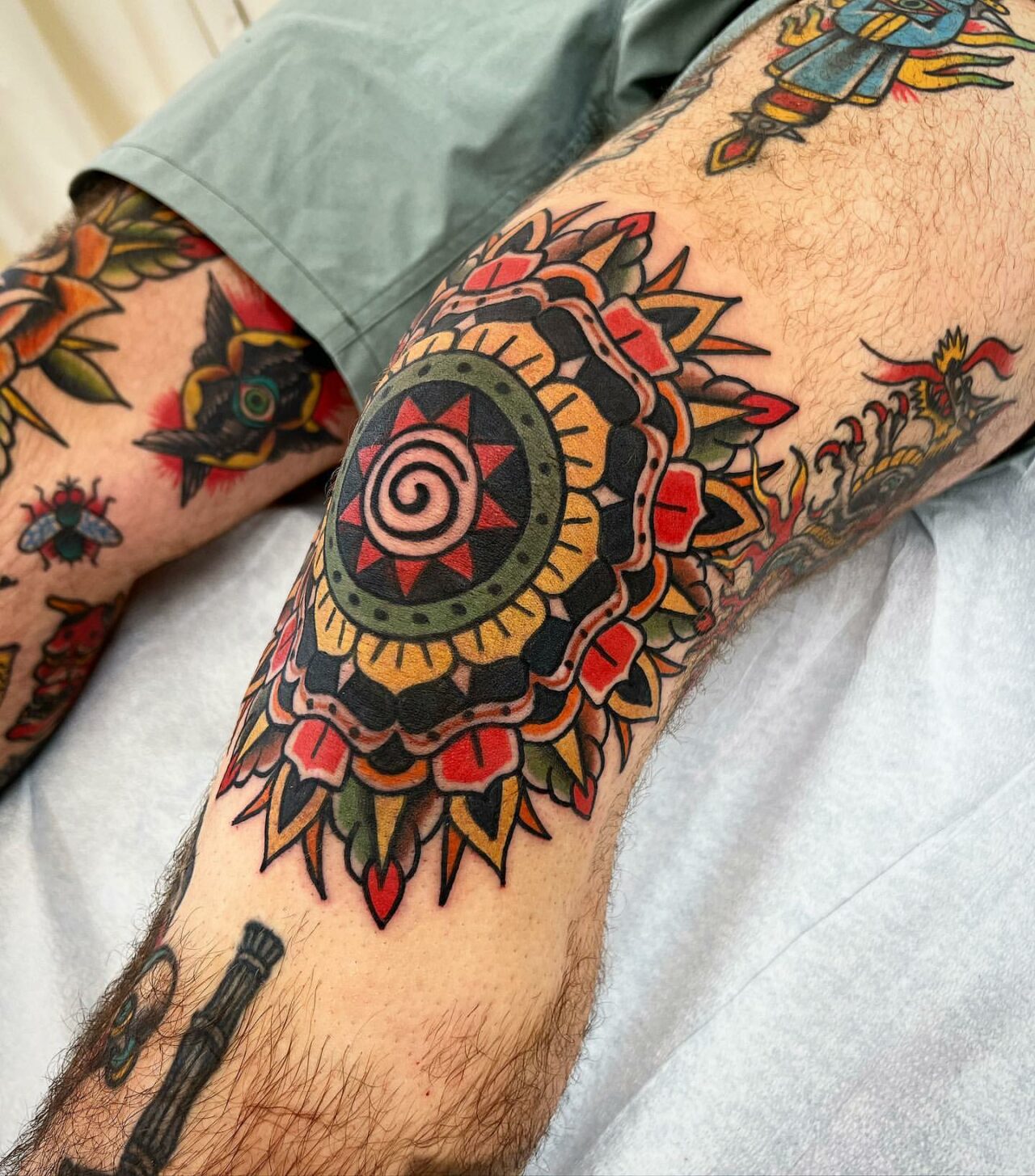 33 Exciting Knee Tattoos for Men in 2023