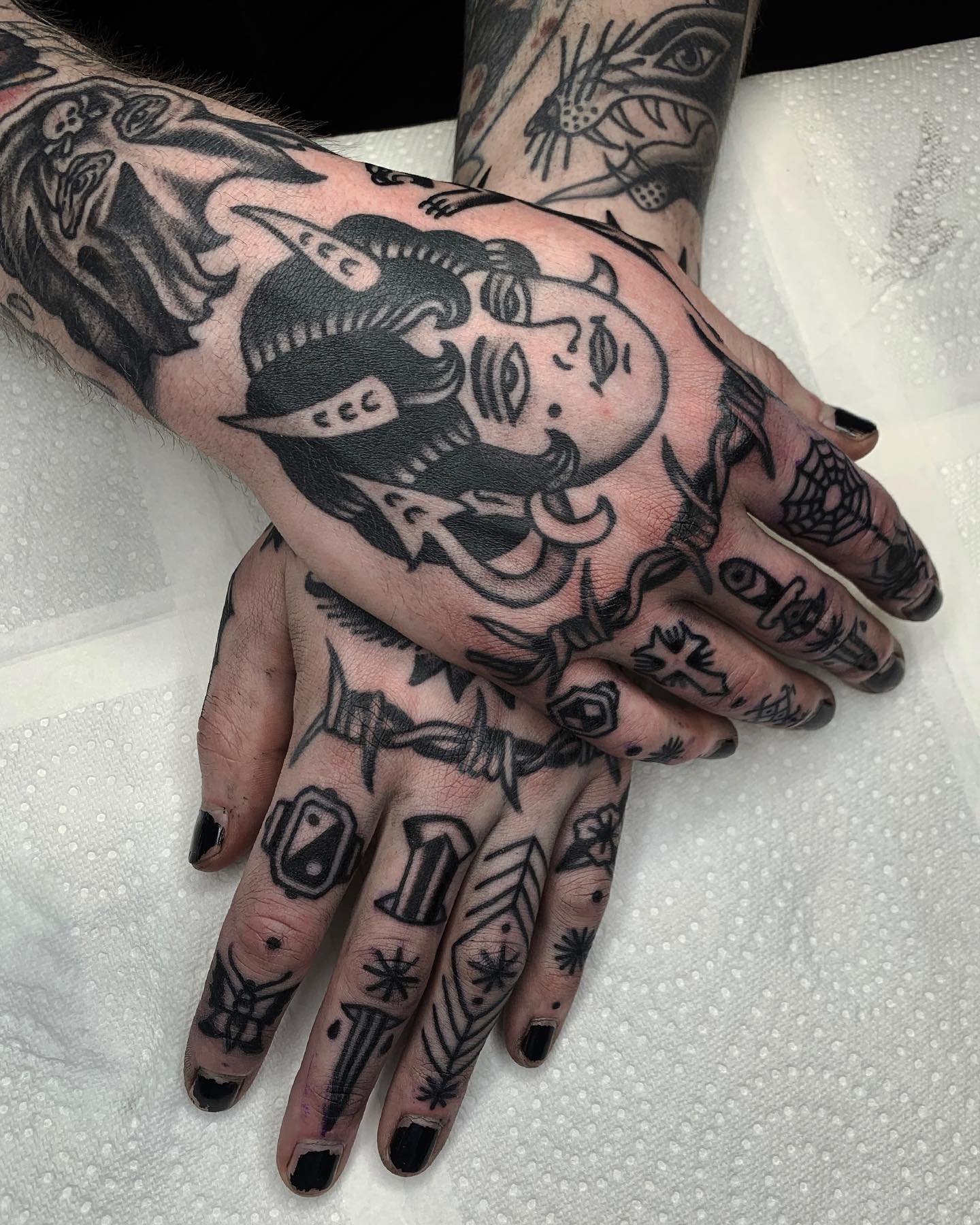 Ooopsiun Tiny Black Finger Temporary Tattoos for Women Men Girl - 36  Sheets, Fashion Small Letter and Tribal Temporary Tattoos for Finger : Buy  Online at Best Price in KSA - Souq